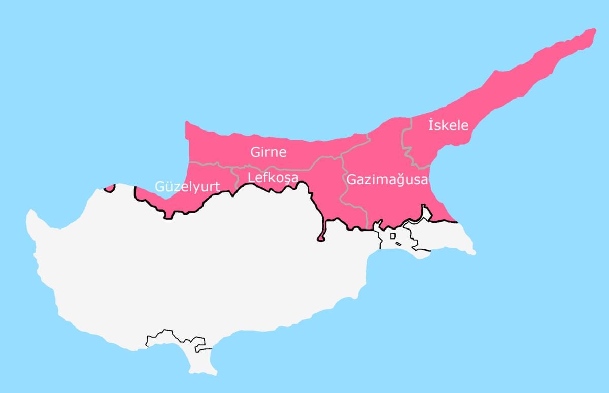 Mapa Cyprus rozdelený